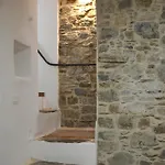 Manenola *